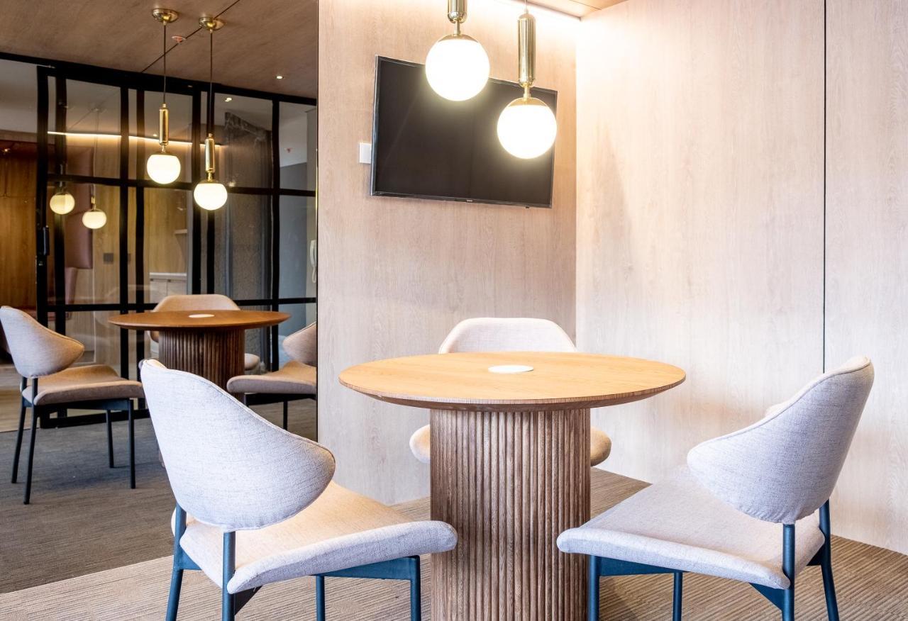 Icon 100 Luxury Apartasuites Bogota Luaran gambar